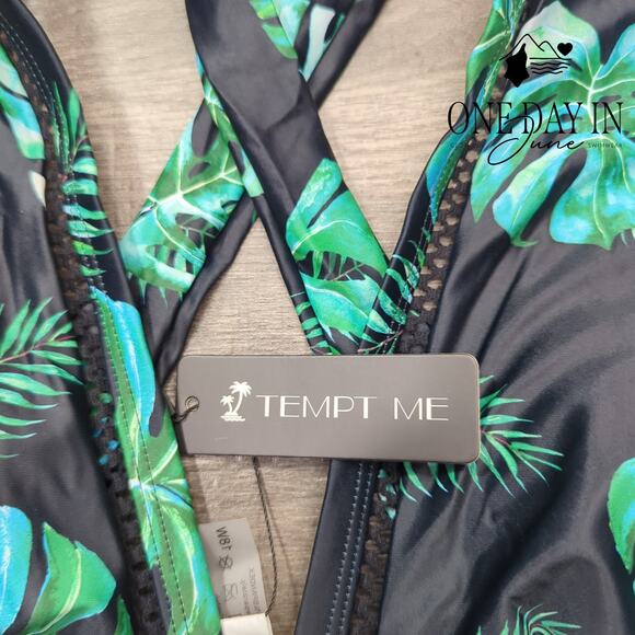 Tempt Me Plus Size V Neck Cross Back One Piece Swimsuit Size 18W - Picture 4 of 7